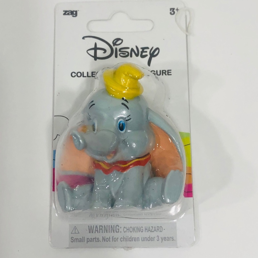 🎁Host Pick🎁Dumbo Mini Figure - Picture 3 of 8